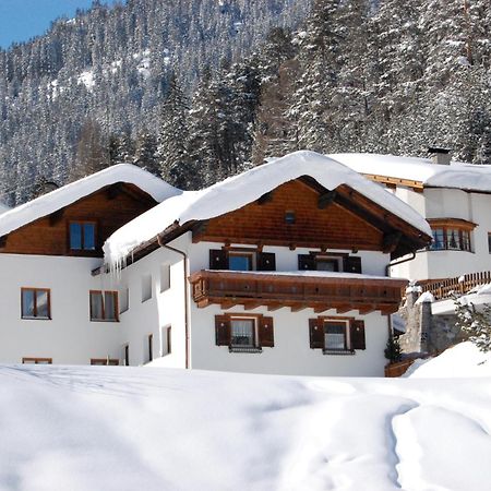 Haus Oberland Acomodação com café da manhã Sankt Anton am Arlberg Exterior foto